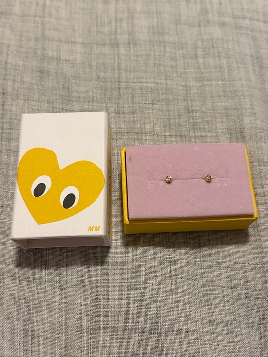 Maison Miru Jewelry - Maison Miru tiny sapphire studs in 14k gold - NEW IN BOX